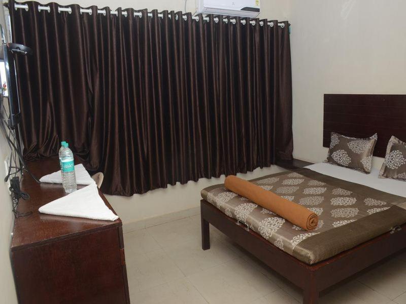 Nilraj Lodge Ratnāgiri Dış mekan fotoğraf