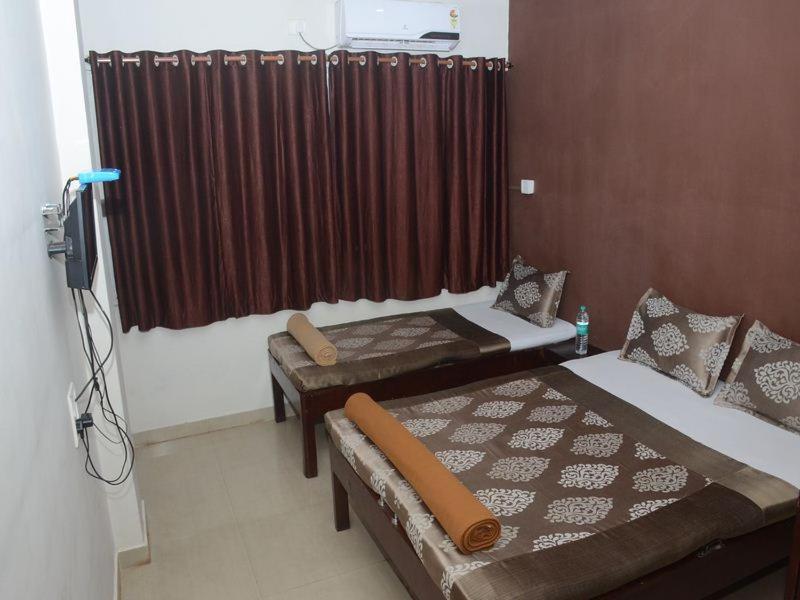 Nilraj Lodge Ratnāgiri Dış mekan fotoğraf