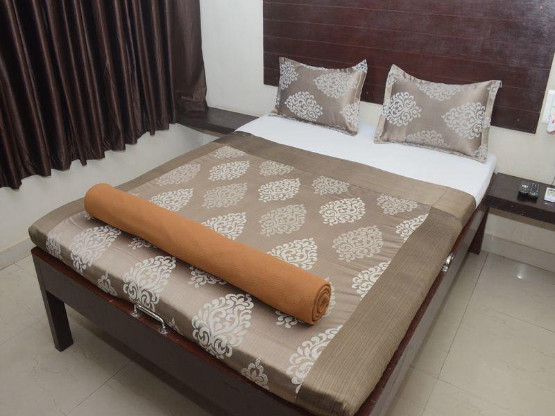 Nilraj Lodge Ratnāgiri Dış mekan fotoğraf